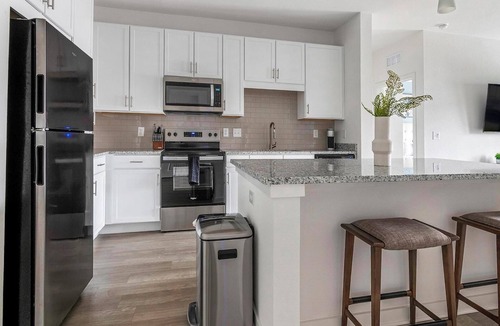 Northside Apartment | Landing | Spectacular 2BD, Clubhouse, Gym