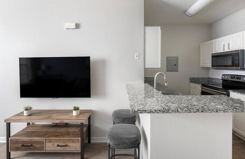 Murfreesboro Apartment | Landing | Spectacular 1BD, Gym, Clubhouse