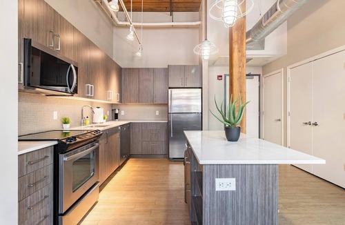 Prospect Hill Apartment | Landing | Spectacular 1BD, Courtyard, Gym
