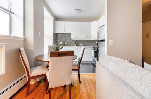 Downtown Apartment | Landing | Spectacular 1BD, Gym