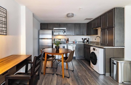Downtown Hartford Apartment | Landing | Spectacular 1BD, Gym, Game Room