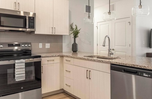 Firestone Apartment | Landing | Spectacular 1BD, Gym, Clubhouse