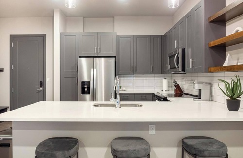 Blue Dome District Apartment | Landing | Spectacular 1BD, Clubhouse