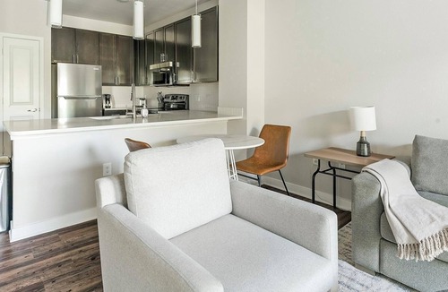Katy Apartment | Landing | Spectacular 1BD, Courtyard, Pool