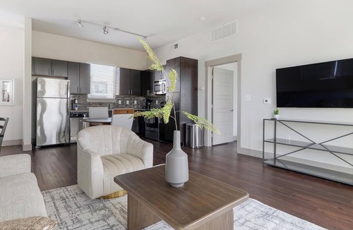 Waco Apartment | Landing | Spectacular 1BD, Gym
