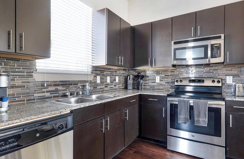 Waco Apartment | Landing | Spectacular 1BD, Gym