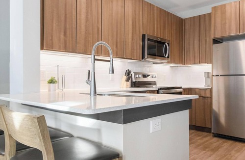 Buda Apartment | Landing | Spectacular 1BD, Rooftop Lounge