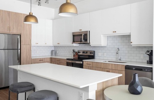 Austin Apartment | Landing | Spectacular 1BD, Yoga Studio, Clubhouse