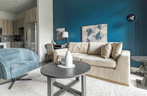 Montopolis Apartment | Landing | Spectacular 1BD, Courtyard, Pool