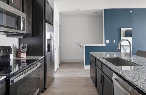Austin Apartment | Landing | Spectacular 1BD, Gym, Pool