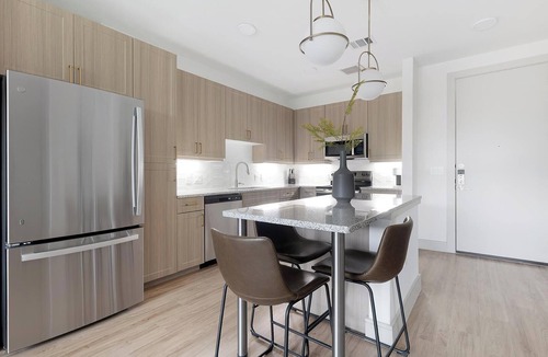 Scofield Farms Apartment | Landing | Spectacular 1BD, Gym, Pool