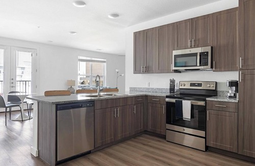 Garland Apartment | Landing | Spectacular 1BD, Pool, Gym