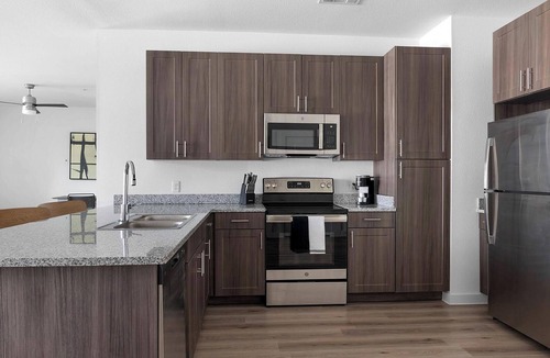 Garland Apartment | Landing | Spectacular 1BD, Pool, Gym