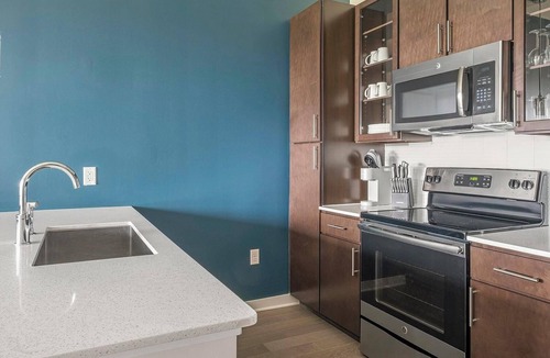 Woodland Heights Apartment | Landing | Spectacular 1BD, Yoga Studio, Gym