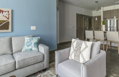 Memorial Apartment | Landing | Spectacular 1BD, Gym