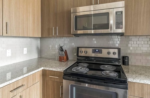 Memorial Apartment | Landing | Spectacular 1BD, Gym
