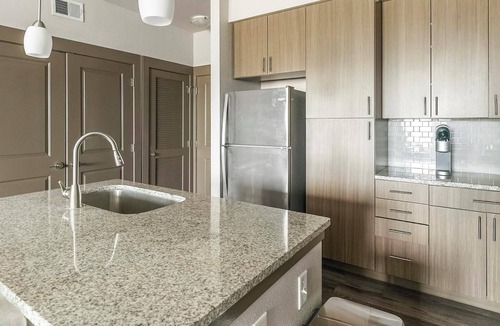 Memorial Apartment | Landing | Spectacular 1BD, Gym
