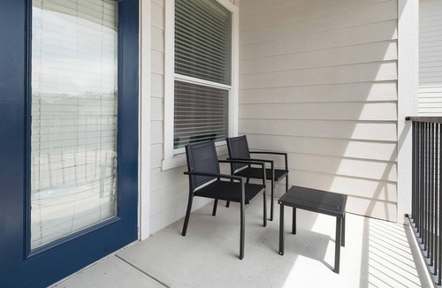 Northeast Houston Apartment | Landing | Spectacular 1BD, Game Room, Clubhouse