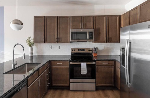 Madison Apartment | Landing | Spectacular 1BD, Gym, Clubhouse