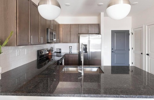 Madison Apartment | Landing | Spectacular 1BD, Gym, Clubhouse
