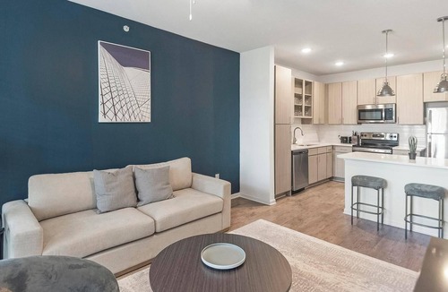 Cordova Apartment | Landing | Spectacular 1BD, Gym, Clubhouse