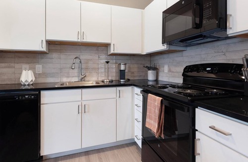 Pinch District Apartment | Landing | Spectacular 1BD, Gym, Yoga Studio