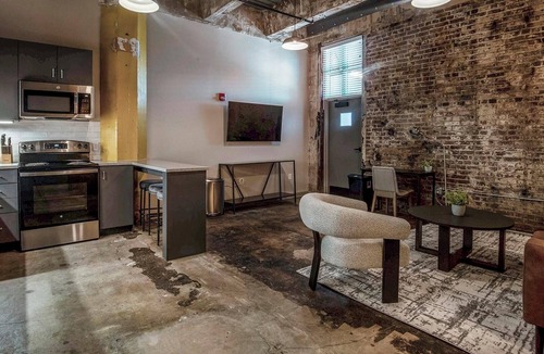 Uptown Apartment | Landing | Spectacular 1BD in Uptown