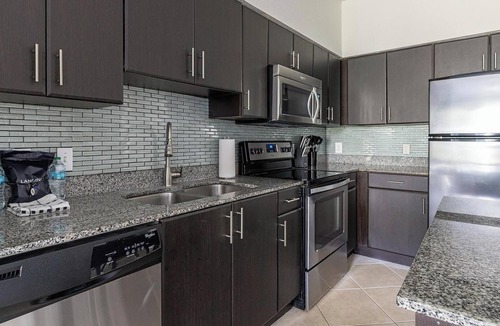 Miramar Apartment | Landing | Spectacular 1BD, Clubhouse, Gym