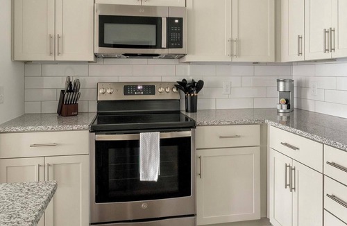 East Raleigh Apartment | Landing | Spectacular 1BD, Yoga Studio, Gym