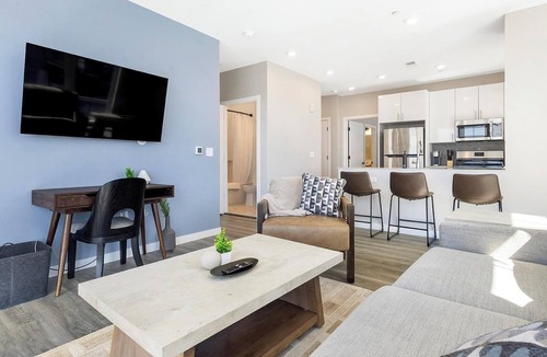 New Haven Apartment | Landing | Spectacular 2BD, Yoga Studio, Game Room