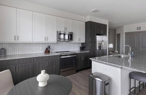 McKinney Apartment | Landing | Spectacular 2BD, Gym, Pool