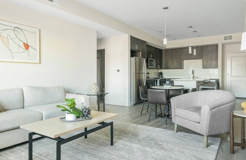Palmetto Apartment | Landing | Spectacular 2BD, Yoga Studio, Pool
