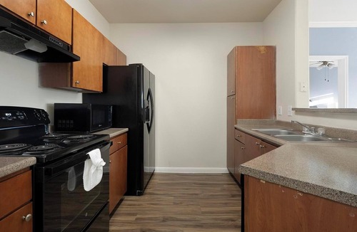 Austin Apartment | Landing | Spectacular 2BD, Clubhouse, Courtyard