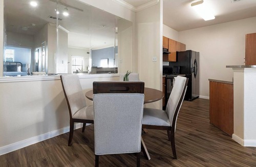 Austin Apartment | Landing | Spectacular 2BD, Clubhouse, Courtyard