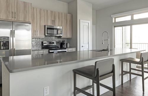 Montopolis Apartment | Landing | Spectacular 2BD, Courtyard, Pool