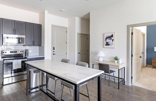Denton Apartment | Landing | Spectacular 2BD, Courtyard, Clubhouse