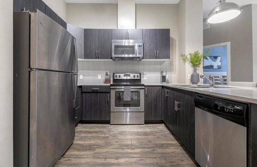 Washington Park West Apartment | Landing | Spectacular 2BD, Clubhouse, Gym