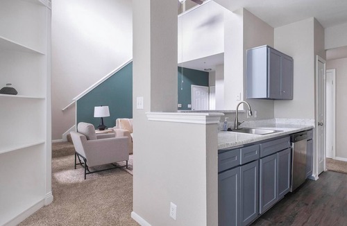 Briarforest Apartment | Landing | Spectacular 2BD, Gym, Pool