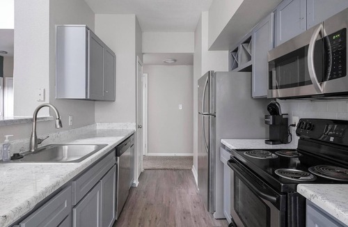 Briarforest Apartment | Landing | Spectacular 2BD, Gym, Pool