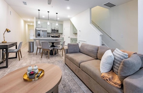 Wilmington Apartment | Landing | Spectacular 3BD, Pool, Yoga Studio