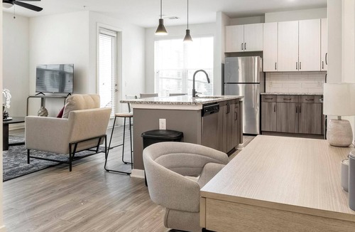 Mableton Apartment | Landing | Spectacular 3BD, Rooftop Lounge, Pool