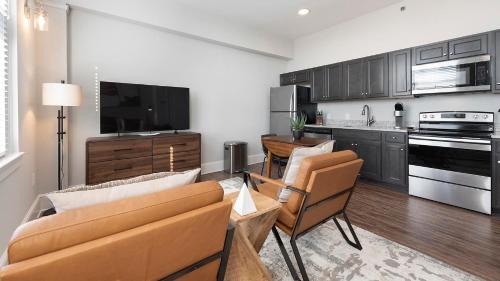 Spartanburg Apartment | Landing Spectacular Studio Gym
