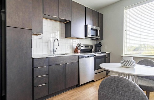 Downtown Apartment | Landing | Spectacular Studio, Courtyard, Pool
