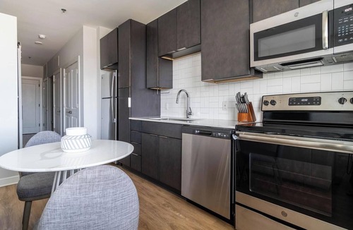 Downtown Apartment | Landing | Spectacular Studio, Courtyard, Pool