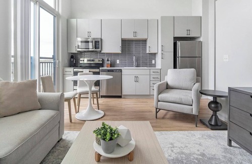 Downtown Apartment | Landing | Spectacular Studio, Courtyard, Pool