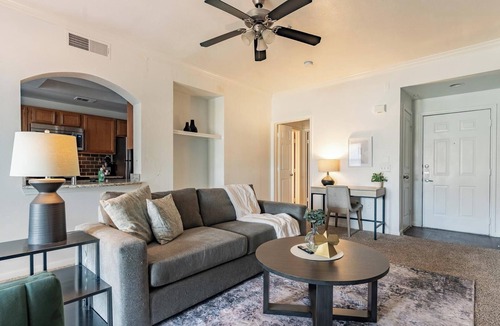 Downtown Fort Worth Apartment | Landing | Spectacular 1BD, Gym