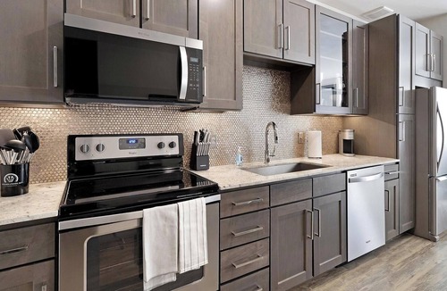 Fort Worth Cultural District Apartment | Landing | Spectacular Studio, Game Room, Gym
