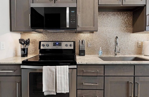 Fort Worth Cultural District Apartment | Landing | Spectacular Studio, Game Room, Gym