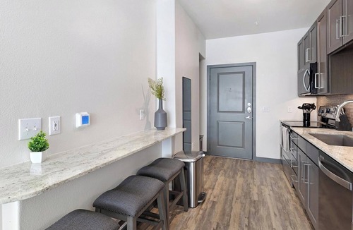 Fort Worth Cultural District Apartment | Landing | Spectacular Studio, Game Room, Gym