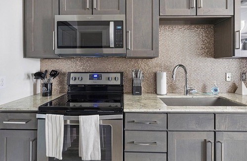 Fort Worth Cultural District Apartment | Landing | Spectacular Studio, Game Room, Gym